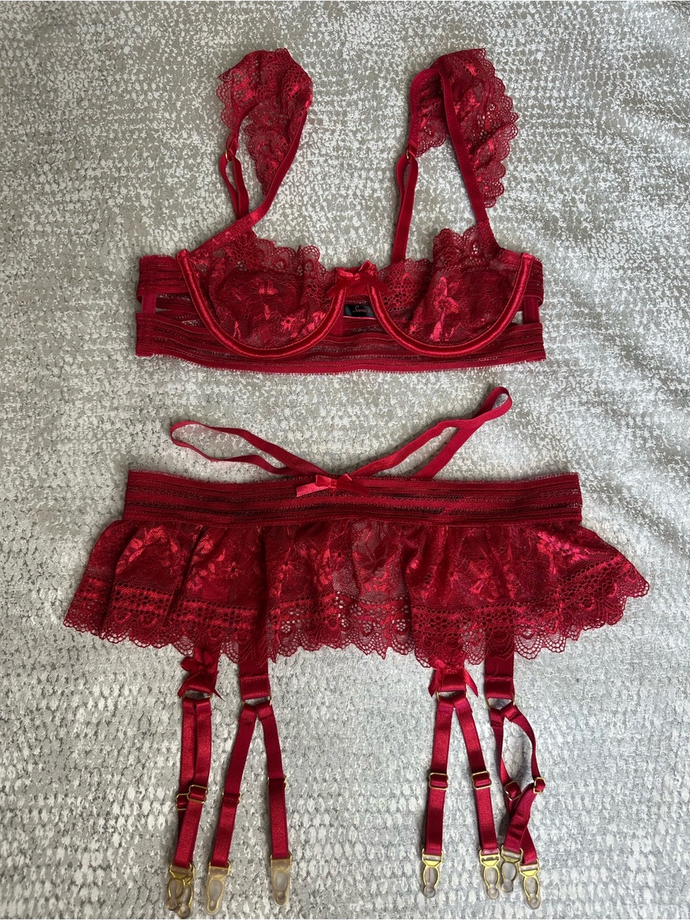 Lace Underwire Bra and Garter Skirt Set - Red
